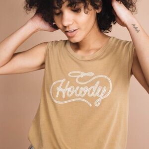 The Bee and the Fox Howdy muscle tee